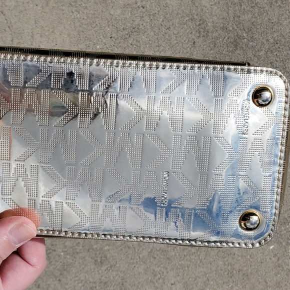 Michael Kors mirror gold tote - Picture 4 of 7